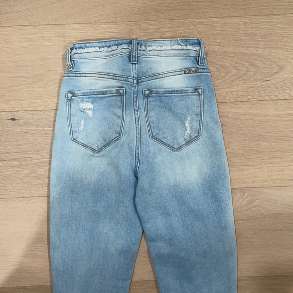 KanCan light wash 24+NWT - Picture 9 of 12